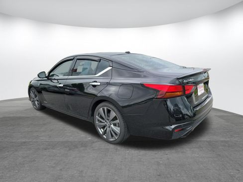 Used 2019 Nissan Altima 2.0 Edition One FWD image 7