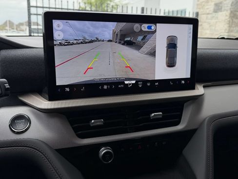 New 2026 Ford Explorer Active RWD image 9