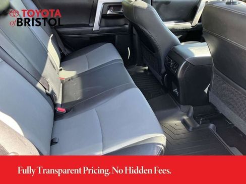 Used 2021 Toyota 4Runner SR5 Premium w/ Moonroof Package AWD/4WD image 21