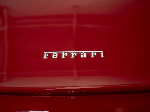 Used 2014 Ferrari California RWD image 23