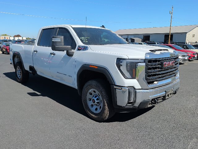 Used 2024 GMC Sierra 3500 Pro AWD/4WD image 2
