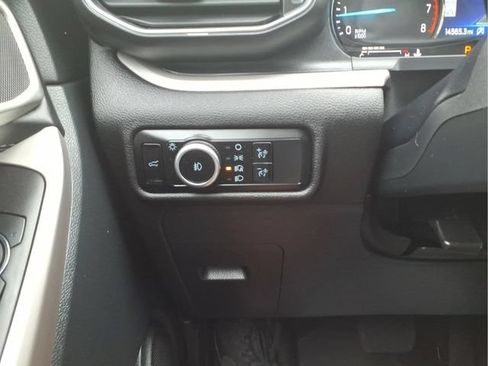 Certified 2023 Ford Explorer XLT w/ Equipment Group 202A AWD/4WD image 14