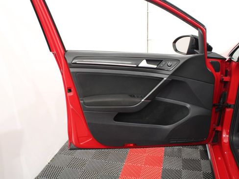 Used 2017 Volkswagen GTI Sport FWD image 12
