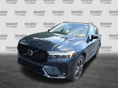 Certified 2024 Volvo XC60 B5 Plus AWD/4WD image 45