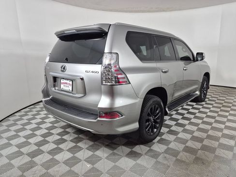 Used 2023 Lexus GX 460 Premium w/ Premium Plus Package AWD/4WD image 3