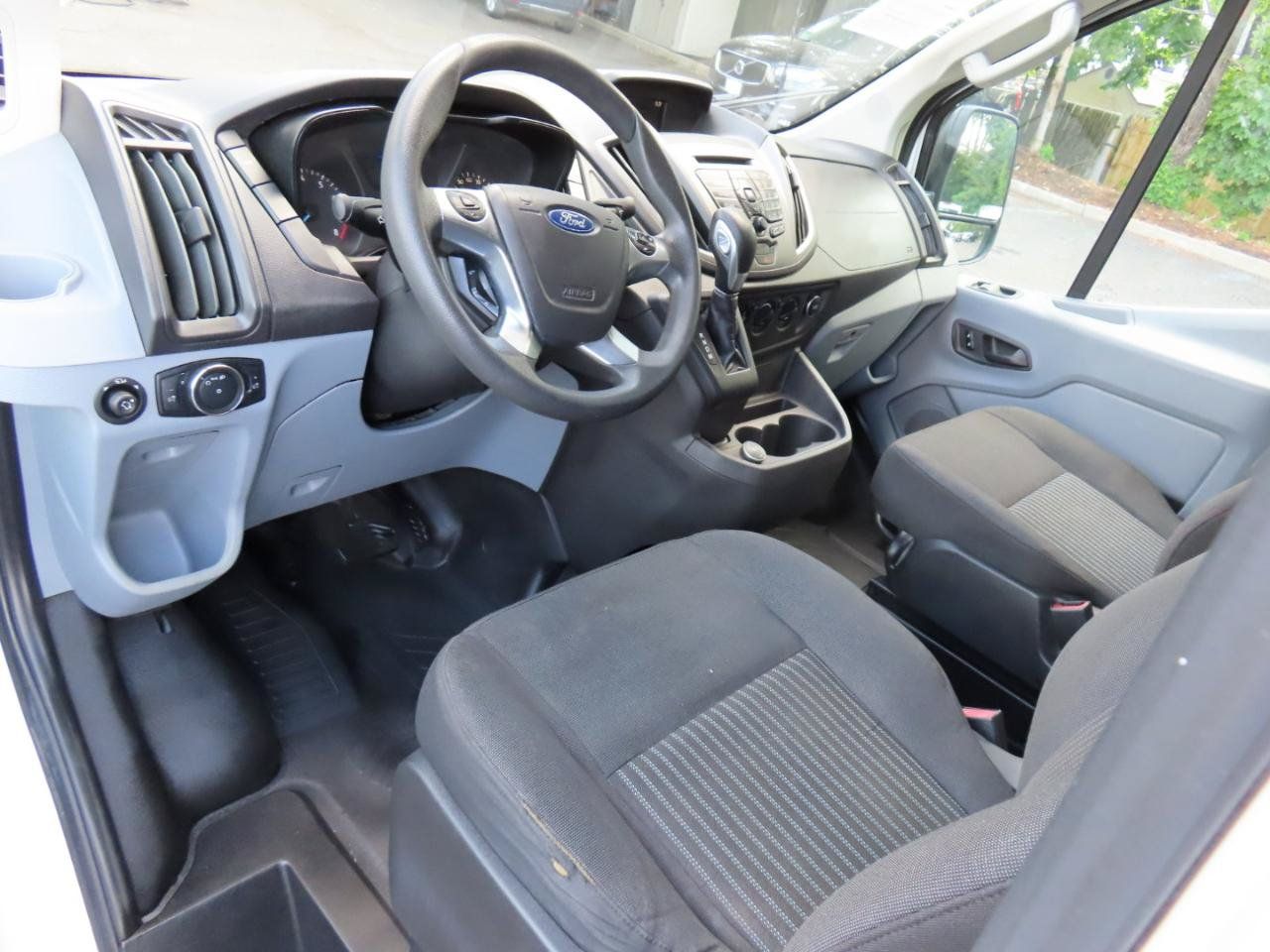 Used 2018 Ford Transit 150 130 Low Roof RWD image 19