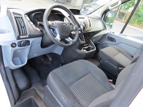 Used 2018 Ford Transit 150 130 Low Roof RWD image 19