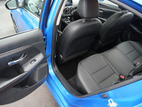 Used 2021 Nissan Sentra SR w/ SR Premium Package image 19