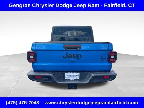 Certified 2025 Jeep Gladiator Sport AWD/4WD image 6