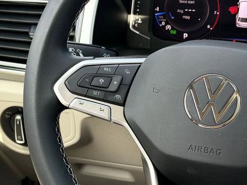 Used 2023 Volkswagen Atlas SEL AWD/4WD image 29