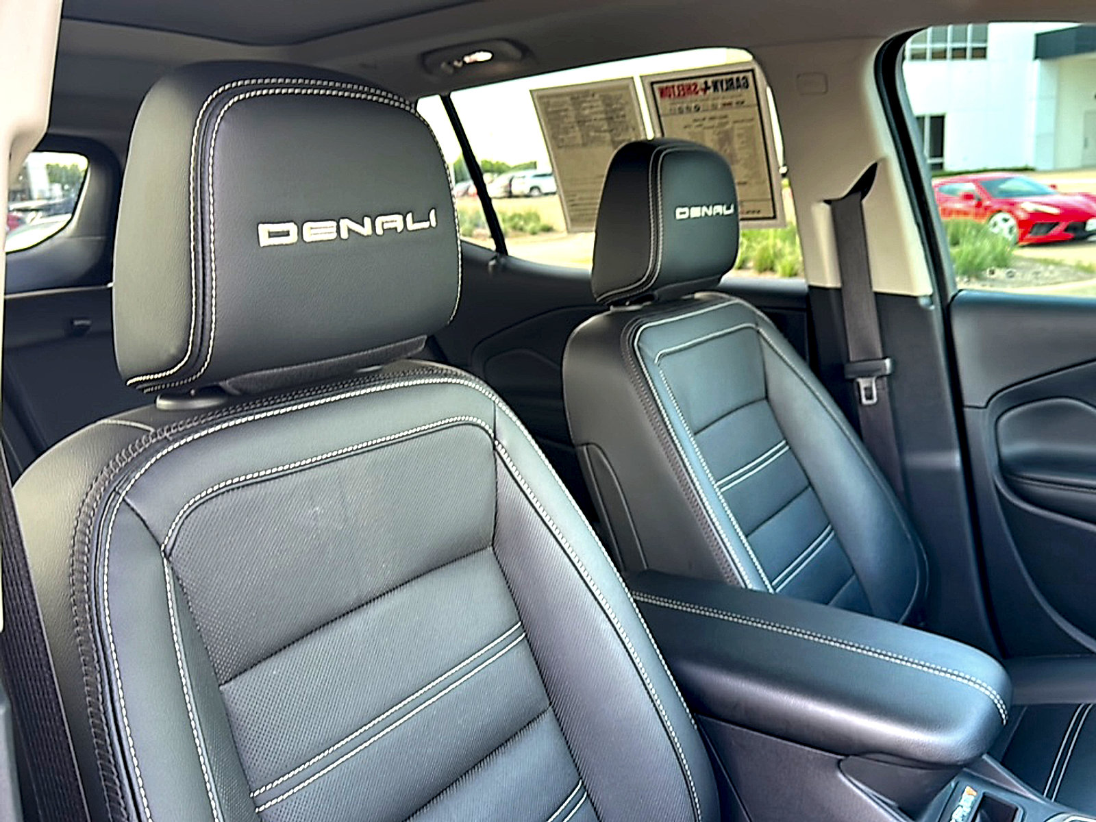 Used 2023 GMC Terrain Denali AWD/4WD image 26