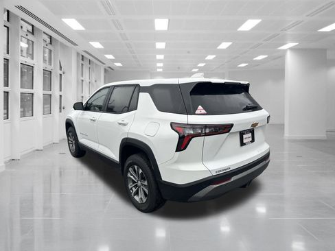 New 2026 Chevrolet Equinox LT image 7