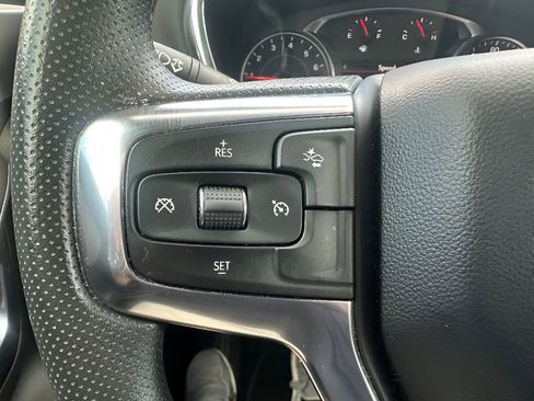 Used 2025 Chevrolet Blazer LT AWD/4WD image 26