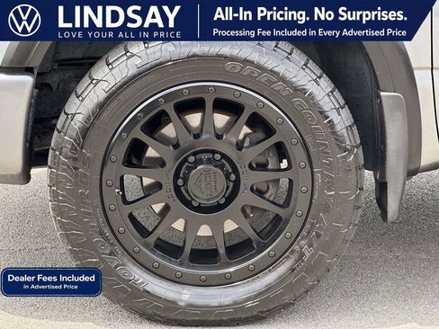 Used 2018 Nissan Titan PRO-4X w/ Pro-4x Convenience Package AWD/4WD image 8