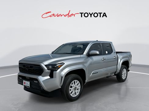 Certified 2025 Toyota Tacoma SR5 RWD image 1