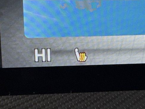 New 2025 Nissan Kicks SR w/ SR Premium Package image 16