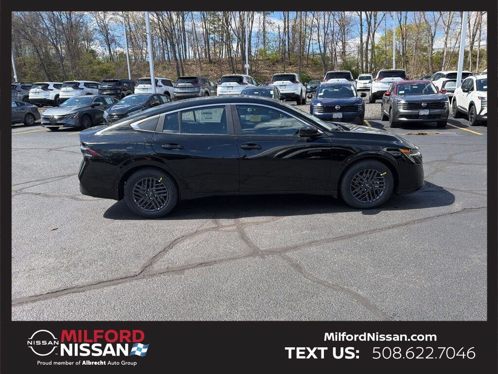 Used 2026 Nissan Sentra SV w/ SV Convenience Package FWD image 6