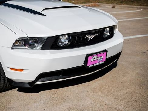 Used 2010 Ford Mustang GT Premium image 55