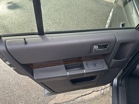 Used 2019 Ford Flex Limited AWD/4WD image 13