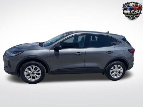 Used 2025 Ford Escape Active AWD/4WD image 2