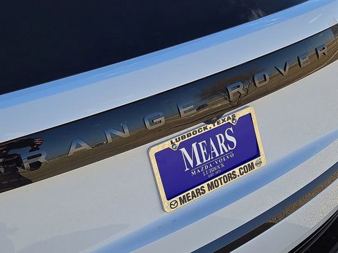 Used 2025 Land Rover Range Rover SE image 12