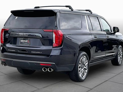 Used 2023 GMC Yukon XL Denali Ultimate AWD/4WD image 13