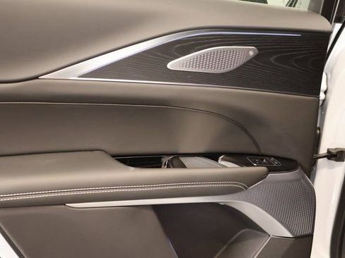 New 2026 Cadillac Lyriq Signature Luxury image 26