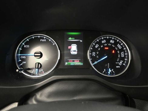 Used 2022 Toyota RAV4 XLE w/ XLE Grade Weather Package AWD/4WD image 33
