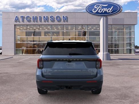 New 2026 Ford Explorer Active AWD/4WD image 5