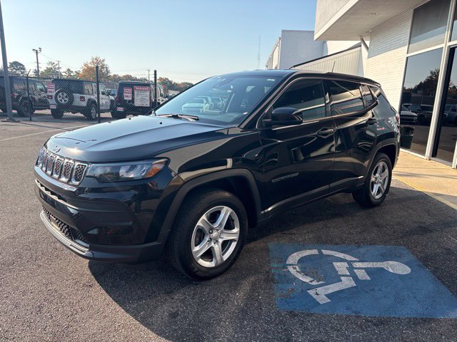 Used 2023 Jeep Compass Sport AWD/4WD image 22