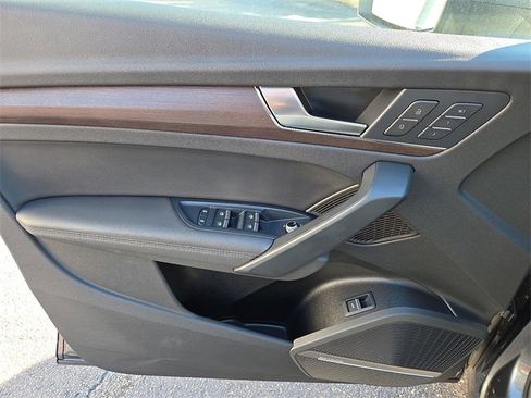 Certified 2023 Audi Q5 2.0T Premium Plus w/ Premium Plus Package image 13