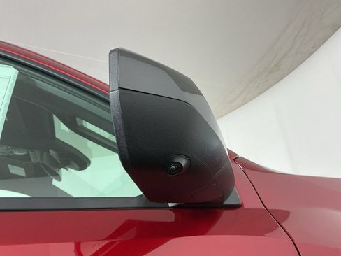 New 2026 Chevrolet Colorado LT w/ LT Convenience Package AWD/4WD image 13