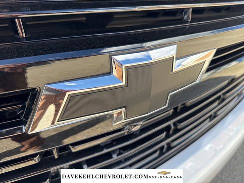 Used 2023 Chevrolet Suburban RST w/ Luxury Package AWD/4WD image 40
