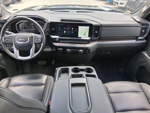Used 2025 GMC Sierra 1500 SLT AWD/4WD image 9