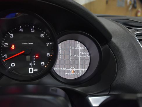 Used 2016 Porsche Boxster image 29