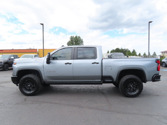 Certified 2025 Chevrolet Silverado 2500 ZR2 w/ Technology Package AWD/4WD image 4