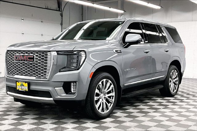 Used 2023 GMC Yukon Denali w/ Max Trailering Package AWD/4WD image 12