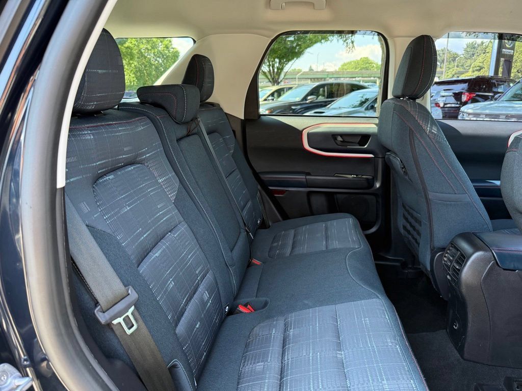 Used 2023 Ford Bronco Sport Heritage w/ Heritage Convenience Package AWD/4WD image 29