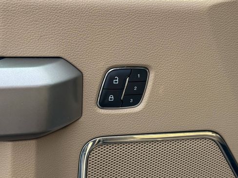 Used 2017 Ford F150 Lariat AWD/4WD image 30