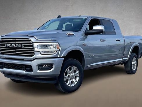 Used 2022 RAM 2500 Laramie AWD/4WD image 1