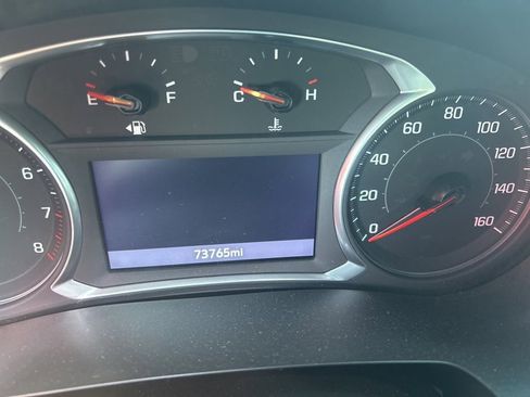 Used 2022 Chevrolet Traverse LT image 9