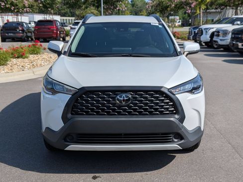 Used 2022 Toyota Corolla Cross LE FWD image 8