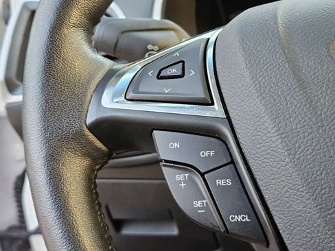 Used 2017 Ford Edge SEL w/ Equipment Group 201A AWD/4WD image 21