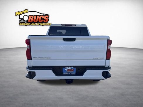 Used 2020 Chevrolet Silverado 1500 Custom w/ Custom Value Package AWD/4WD image 4