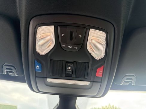 Used 2022 RAM 1500 Big Horn AWD/4WD image 23