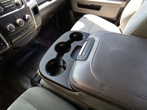 Used 2019 RAM 1500 Classic SLT w/ Protection Group AWD/4WD image 38
