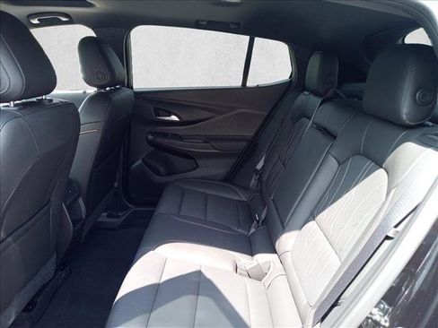 Used 2025 Buick Envista Avenir FWD image 11