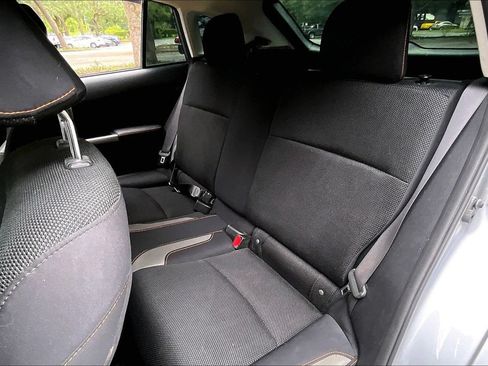 Used 2017 Subaru Crosstrek 2.0i Premium AWD/4WD image 16
