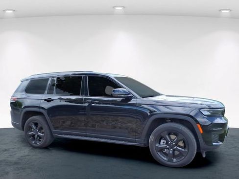 Used 2021 Jeep Grand Cherokee L Laredo AWD/4WD image 15