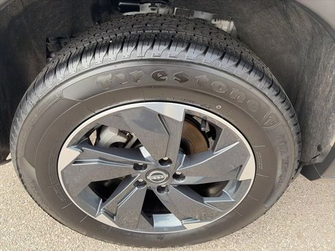 Used 2025 Nissan Rogue SV image 33